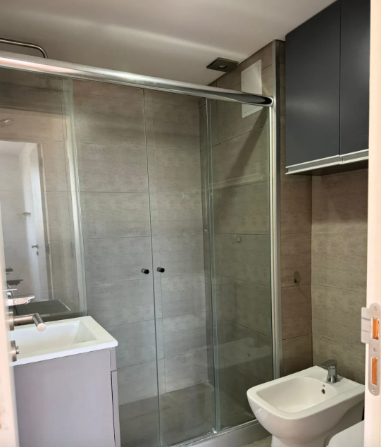 Apartamento de 2 Dormitorios y Cochera en Tres Cruces · Foto 6