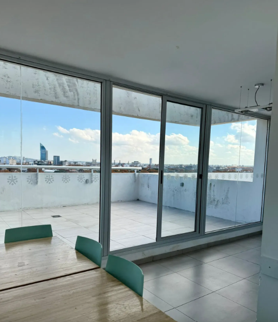 Apartamento de 2 Dormitorios y Cochera en Tres Cruces · Foto 7