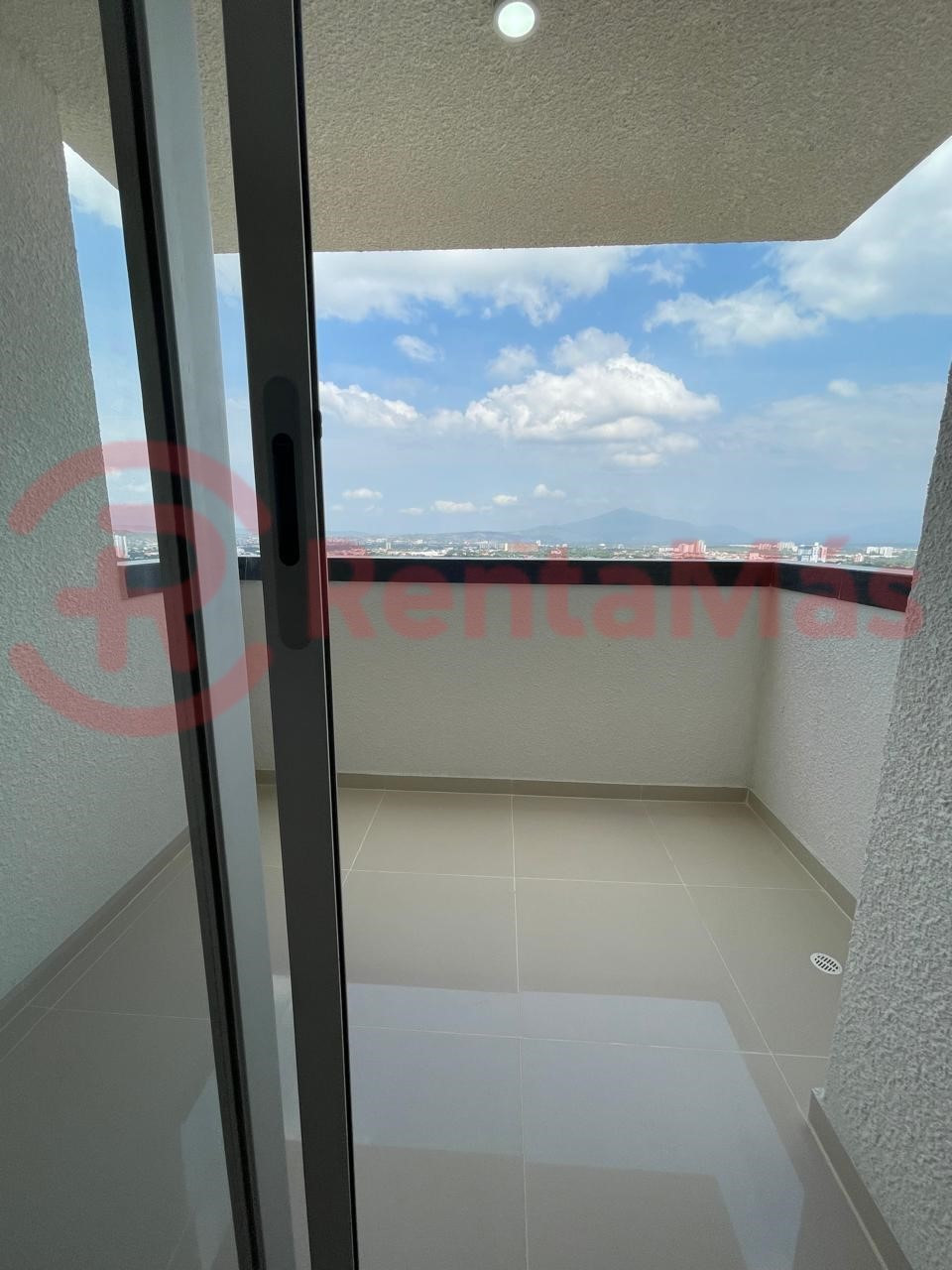 Apartamento en venta en La Riviera, Cúcuta · foto 5 de 17