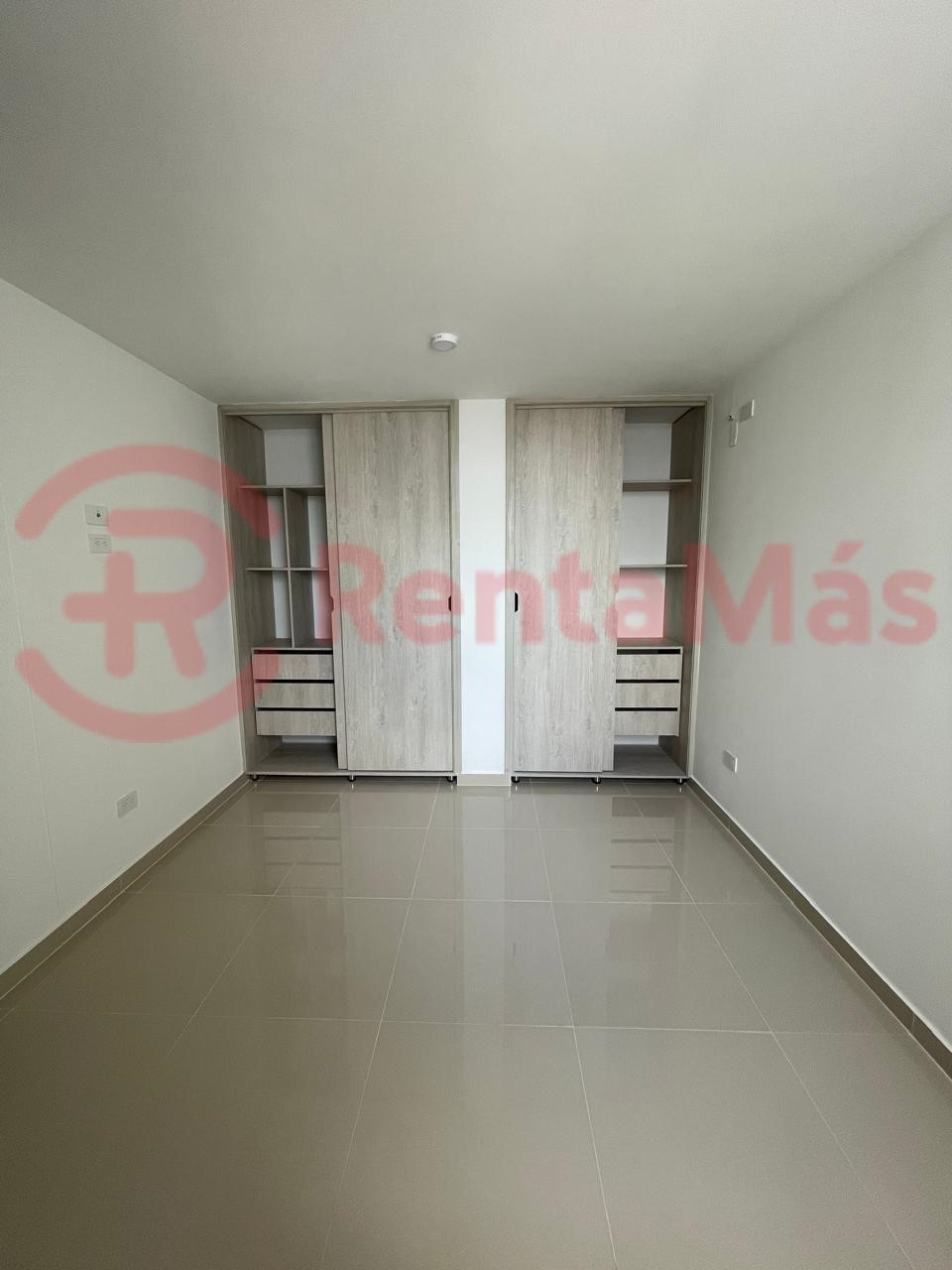 Apartamento en venta en La Riviera, Cúcuta · foto 8 de 17
