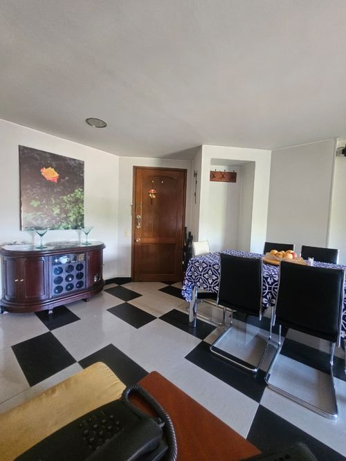 Apartamento de 3 alcobas en venta en Chico Norte, Bogotá, 100 m² · foto 4 de 24