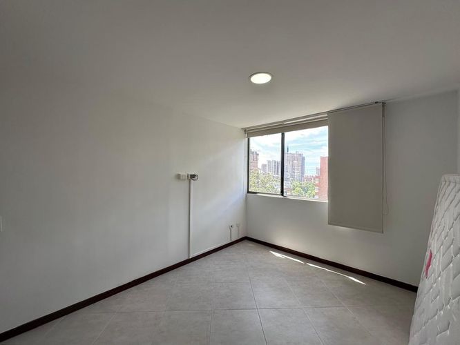 Apartamento de 3 alcobas en arriendo en San Lucas, Medellín, 75 m² · foto 13 de 18