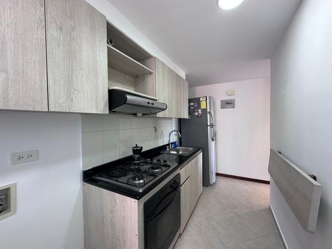 Apartamento de 3 alcobas en arriendo en San Lucas, Medellín, 75 m² · foto 5 de 18