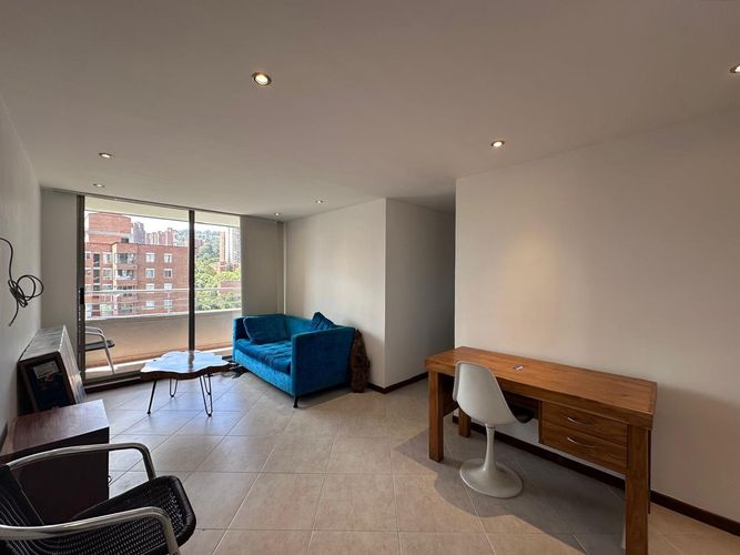 Apartamento de 3 alcobas en arriendo en San Lucas, Medellín, 75 m² · foto 2 de 18