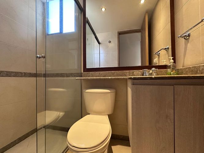 Apartamento de 3 alcobas en arriendo en San Lucas, Medellín, 75 m² · foto 11 de 18
