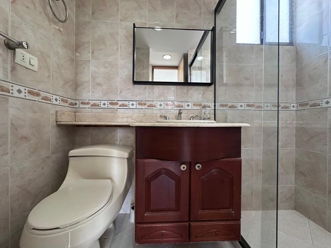Apartamento de 3 alcobas en arriendo en San Lucas, Medellín, 75 m² · foto 9 de 18