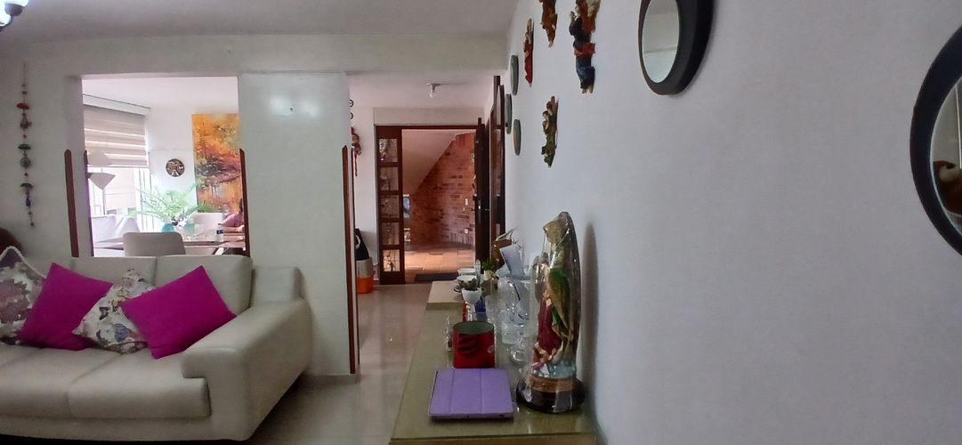 Apartamento de 4 alcobas en venta en Cañaveral, Floridablanca, 99 m² · foto 5 de 8