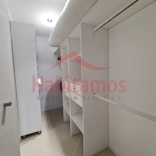 Apartamento de 2 alcobas en venta en Las Lomitas, Sabaneta, 77 m² · foto 10 de 18