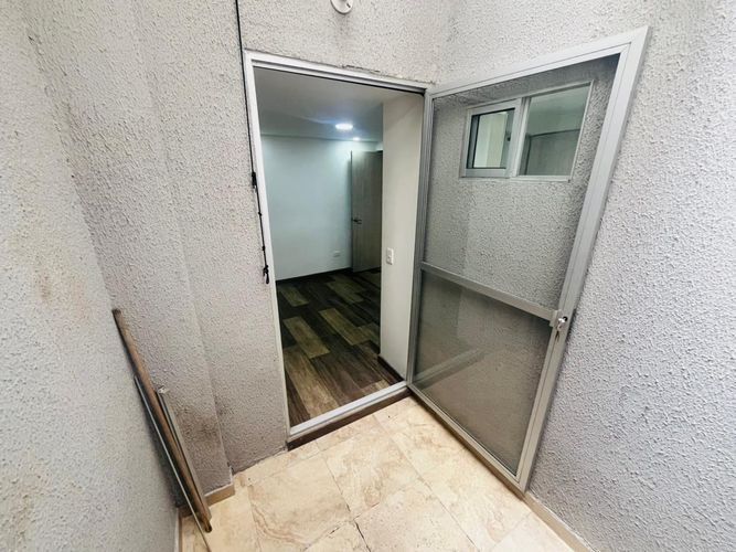 Apartamento de 2 alcobas en arriendo en La Gloria, Medellín, 70 m² · foto 18 de 19