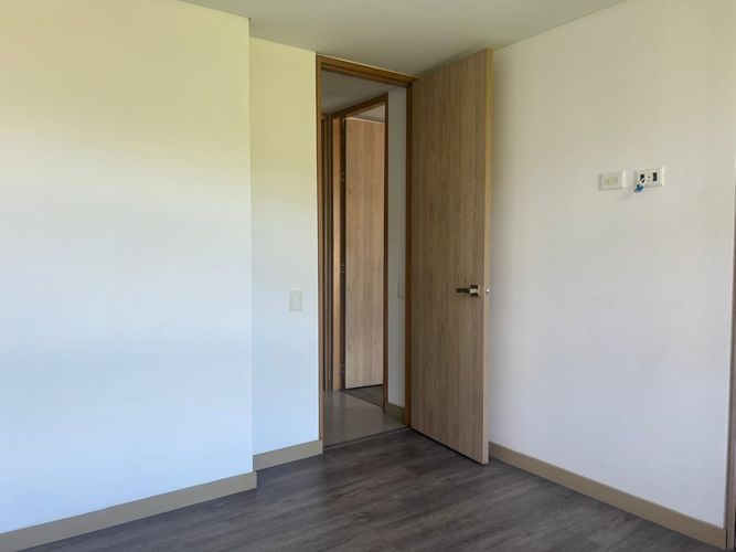 Apartamento de 2 alcobas en arriendo en El Poblado, Medellín, 68 m² · foto 3 de 15