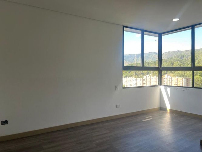 Apartamento de 2 alcobas en arriendo en El Poblado, Medellín, 68 m² · foto 12 de 15