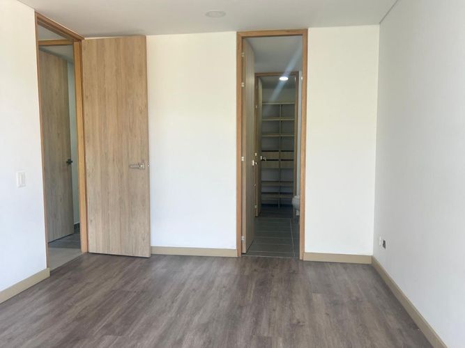 Apartamento de 2 alcobas en arriendo en El Poblado, Medellín, 68 m² · foto 10 de 15