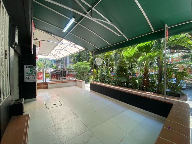 Local en arriendo en La Castellana, Medellín, 30 m² · foto 3 de 7