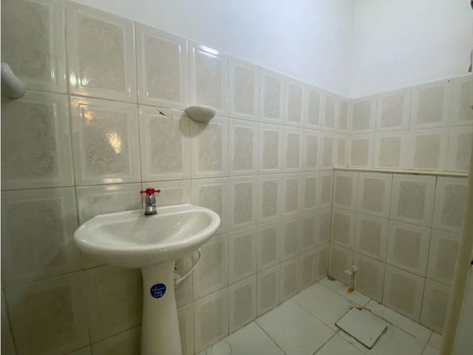 Local en arriendo en La Castellana, Medellín, 30 m² · foto 7 de 7