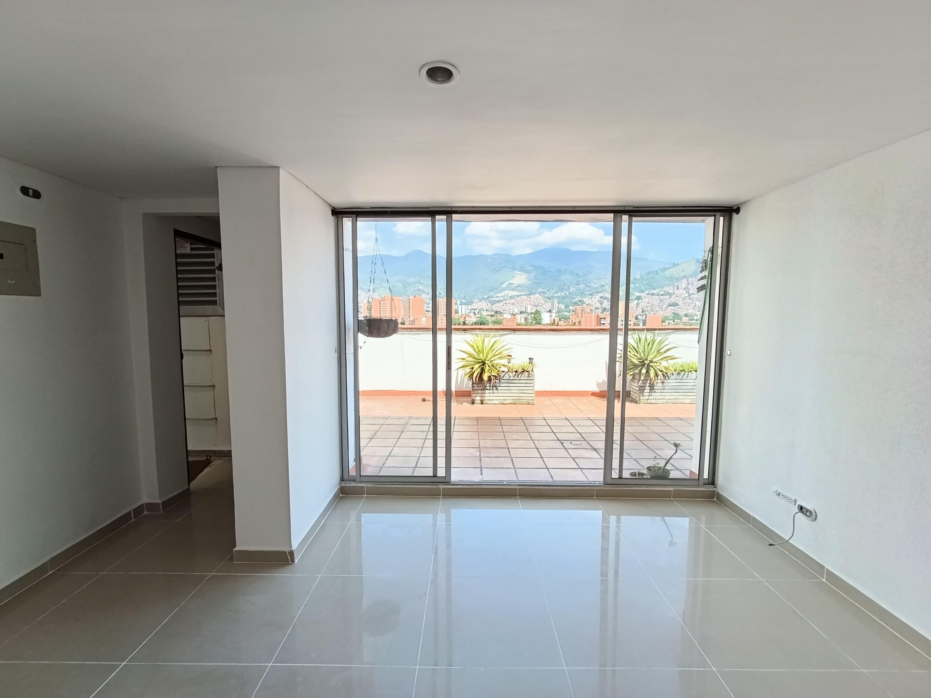 Apartamento en arriendo en Laureles, Medellín · foto 15 de 20