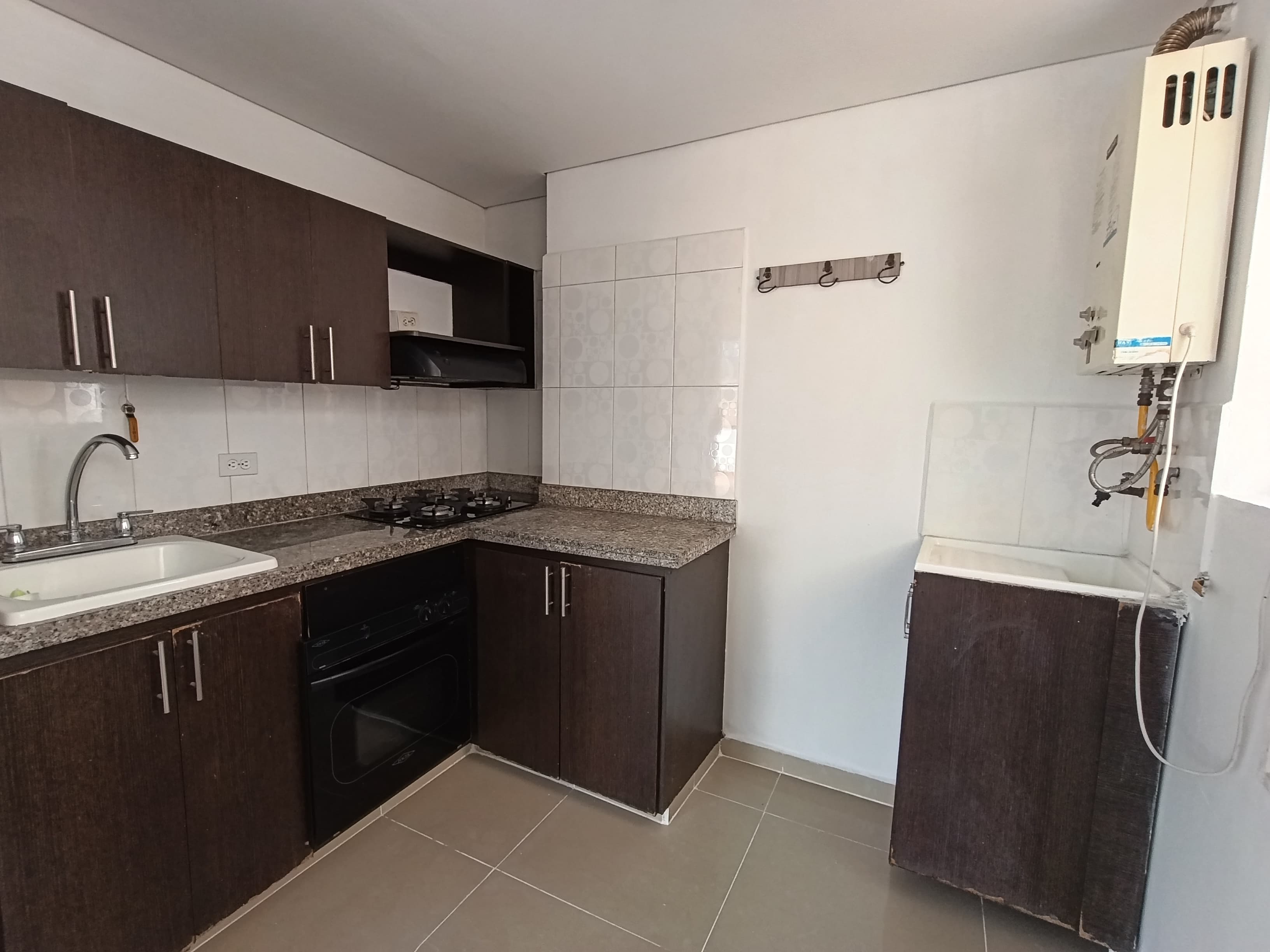 Apartamento en arriendo en Laureles, Medellín · foto 19 de 20