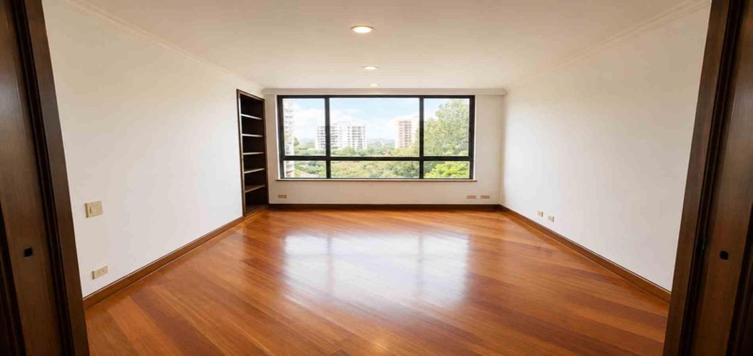 Apartamento de 2 alcobas en arriendo en El Tesoro, Medellín, 110 m² · foto 5 de 10