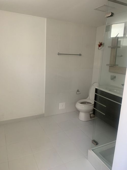 Apartamento de 2 alcobas en venta en Santa Barbara Central, Bogotá, 80 m² · foto 10 de 12