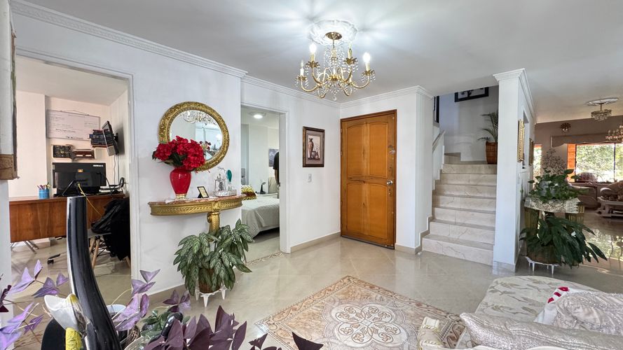 Apartamento de 4 alcobas en venta en Las Acacias, Medellín, 205 m² · foto 16 de 24