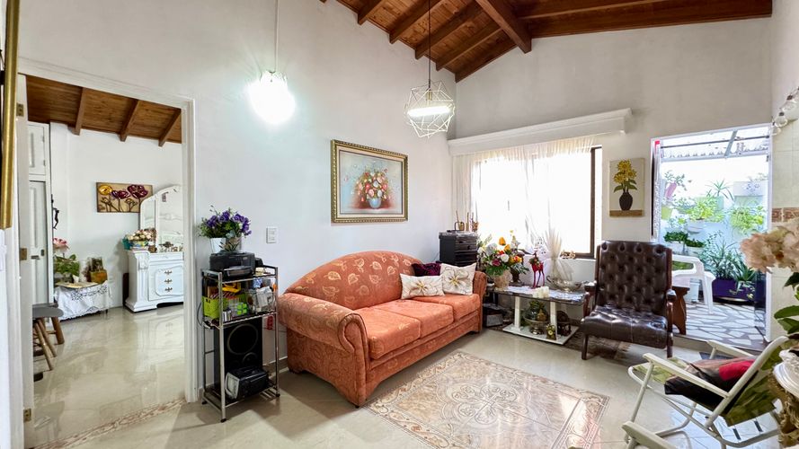 Apartamento de 4 alcobas en venta en Las Acacias, Medellín, 205 m² · foto 19 de 24