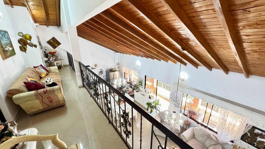 Apartamento de 4 alcobas en venta en Las Acacias, Medellín, 205 m² · foto 21 de 24