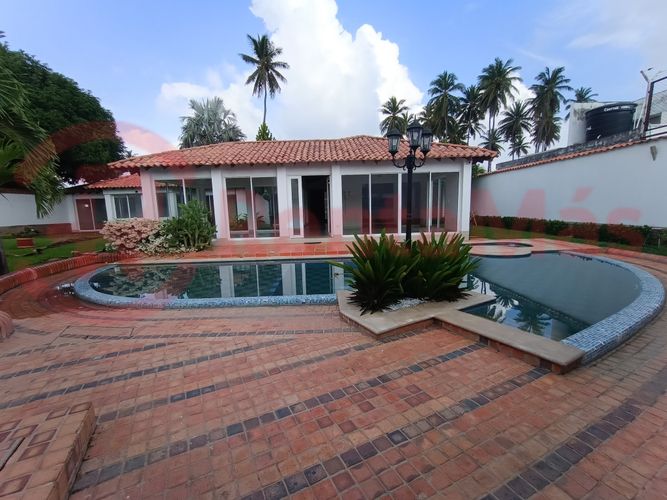 Casa de 3 alcobas en venta en Villa Antigua, Villa del Rosario, 290 m² · foto 15 de 20
