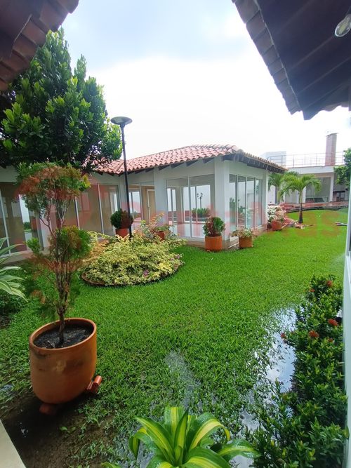 Casa de 3 alcobas en venta en Villa Antigua, Villa del Rosario, 290 m² · foto 17 de 20