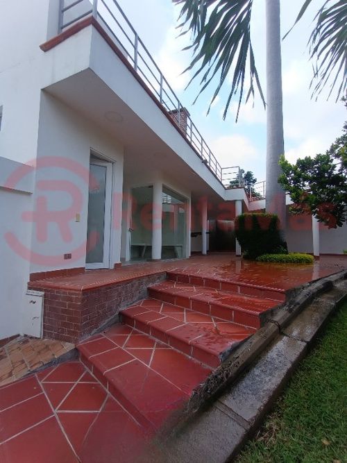 Casa de 3 alcobas en venta en Villa Antigua, Villa del Rosario, 290 m² · foto 18 de 20