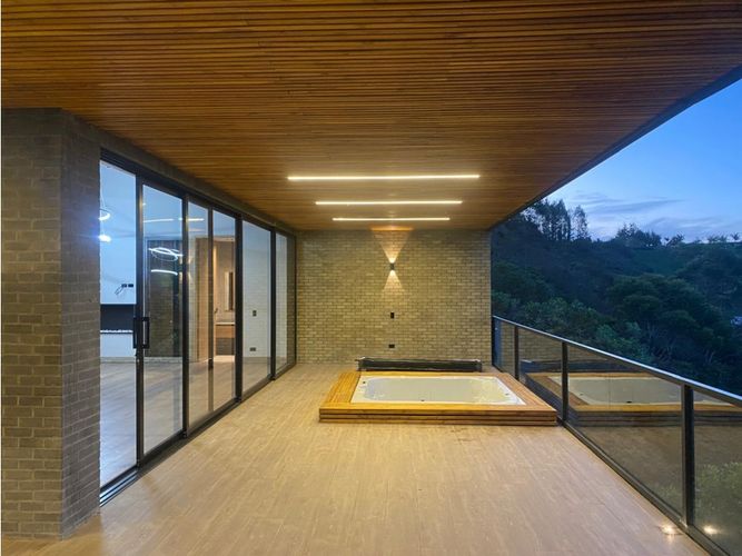 Casa de 4 alcobas en venta en Playa Rica-Rancheria, Rionegro, 710 m² · foto 7 de 21