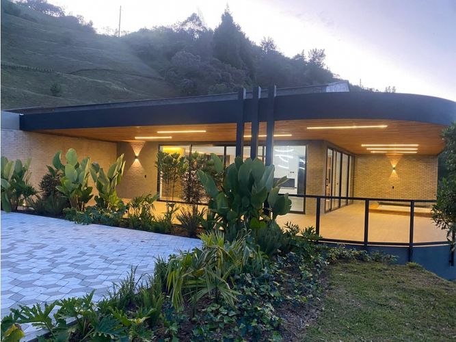 Casa de 4 alcobas en venta en Playa Rica-Rancheria, Rionegro, 710 m² · foto 10 de 21