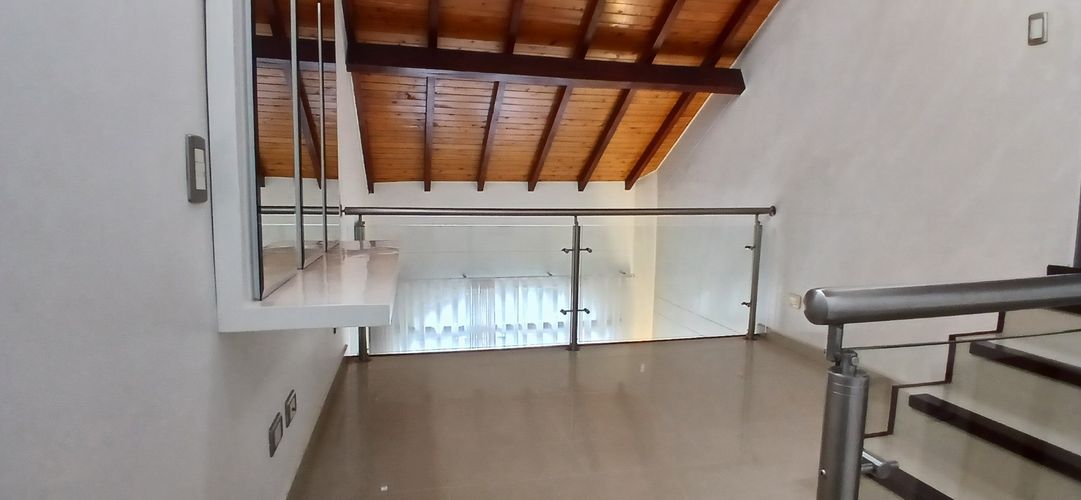 Casa de 4 alcobas en venta en Lagos Del Cacique, Bucaramanga, 219 m² · foto 5 de 19