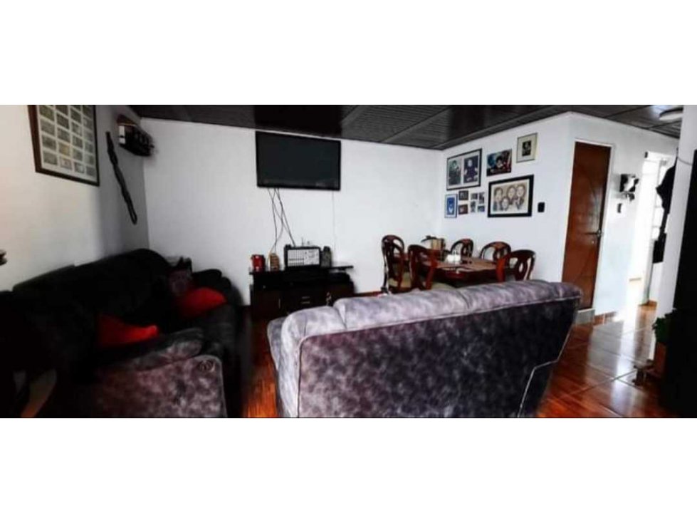 Casa en venta en Carvajal, Bogotá · foto 5 de 24