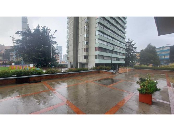 Apartamento en venta en Santa Fe, Bogotá · foto 2 de 24