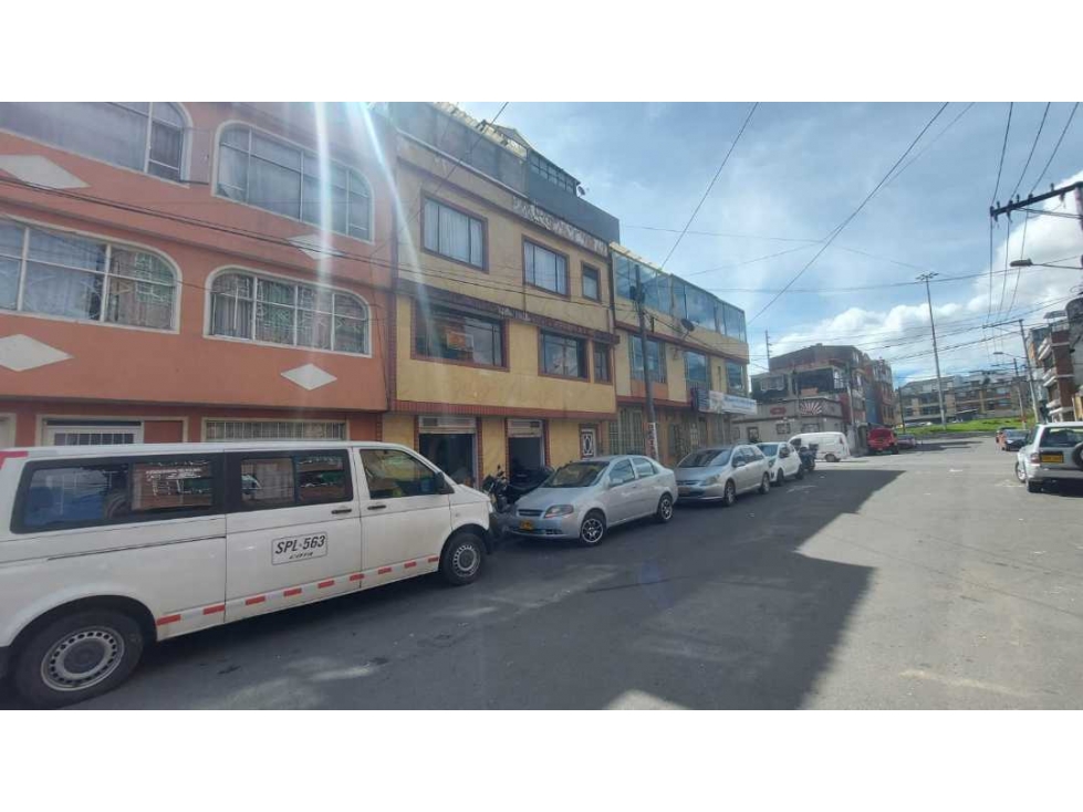 Casa en venta en San Fernando, Bogotá · foto 4 de 24