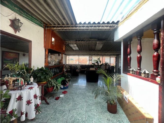 Casa de 5 alcobas en venta en Petruc, Soacha, 600 m² · foto 3 de 9