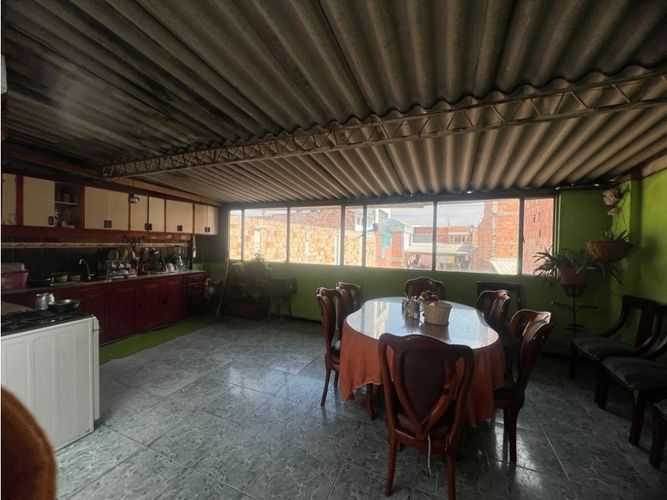 Casa de 5 alcobas en venta en Petruc, Soacha, 600 m² · foto 4 de 9