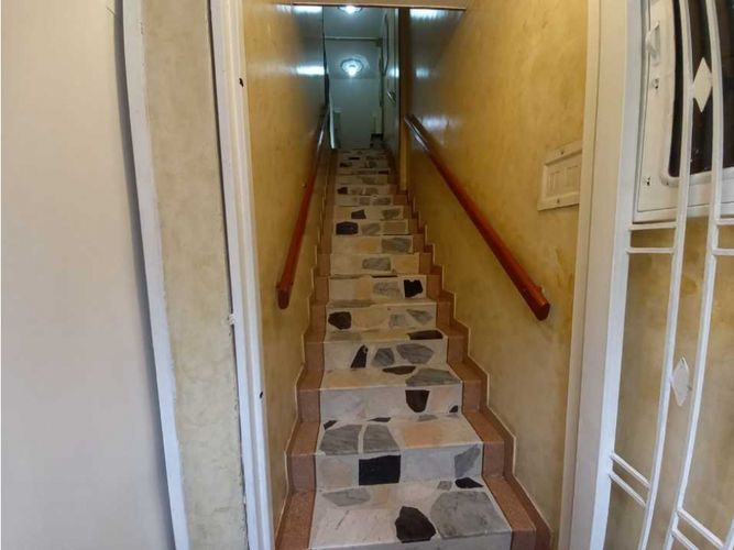Casa de 7 alcobas en venta en Niza Cordoba, Bogotá, 280 m² · foto 3 de 24