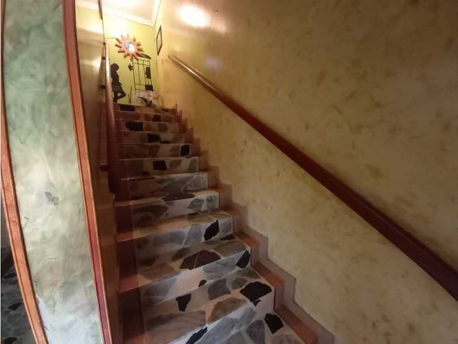 Casa de 7 alcobas en venta en Niza Cordoba, Bogotá, 280 m² · foto 8 de 24