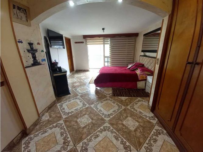 Casa de 7 alcobas en venta en Niza Cordoba, Bogotá, 280 m² · foto 19 de 24