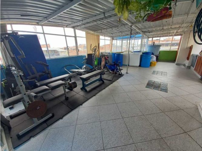 Casa de 7 alcobas en venta en Niza Cordoba, Bogotá, 280 m² · foto 22 de 24