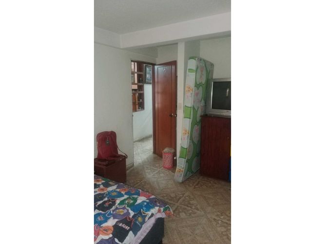 Casa de 5 alcobas en venta en Chucua De La Vaca I, Bogotá, 220 m² · foto 10 de 24