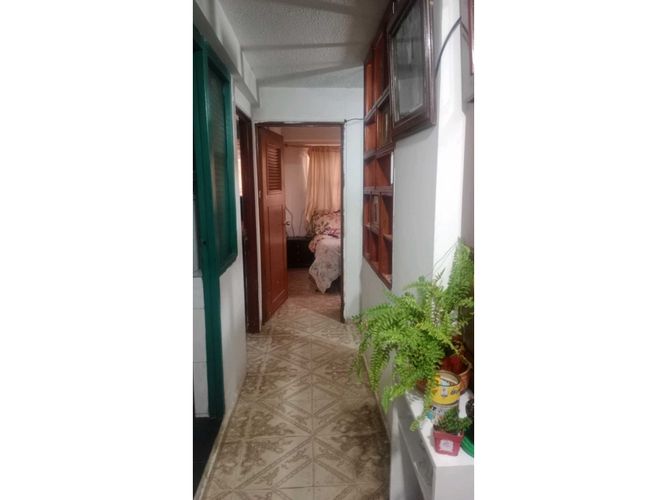 Casa de 5 alcobas en venta en Chucua De La Vaca I, Bogotá, 220 m² · foto 12 de 24