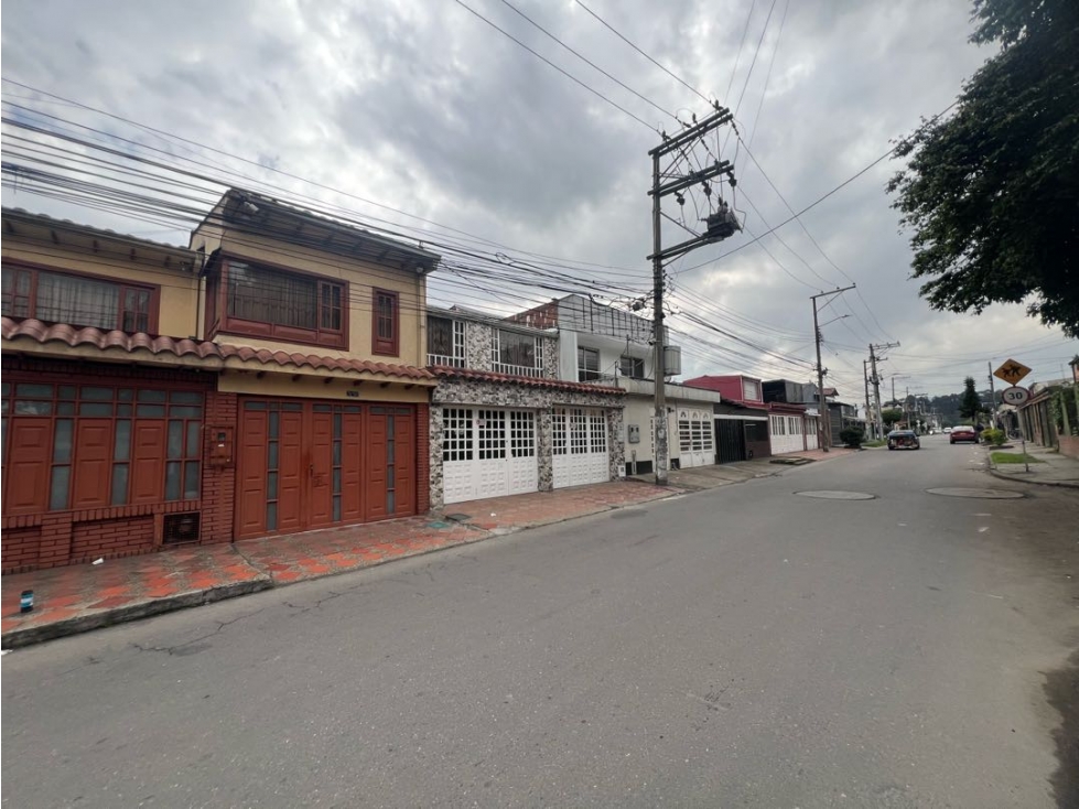 Casa en venta en Castilla, Bogotá · foto 5 de 24