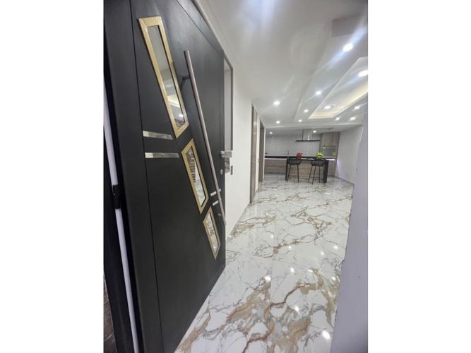 Casa de 3 alcobas en venta en Villas De Santa Rosa, Soacha, 80 m² · foto 3 de 17