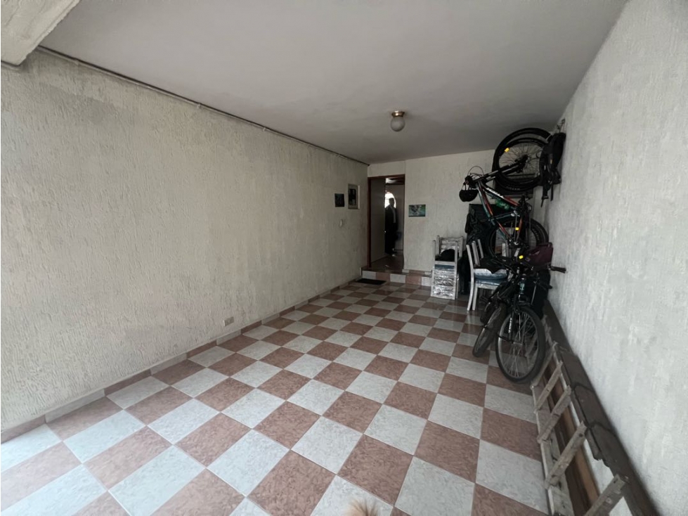 Casa en venta en Castilla, Bogotá · foto 10 de 24