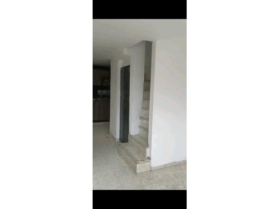 Casa en venta en Dindalito, Bogotá · foto 8 de 24
