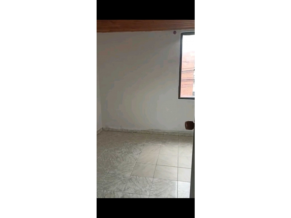Casa en venta en Dindalito, Bogotá · foto 12 de 24