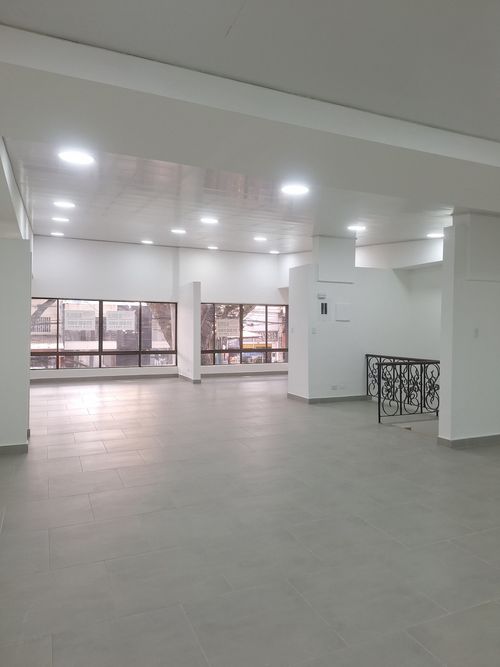 Local en arriendo en Santa Monica, Cali, 150 m² · foto 4 de 11