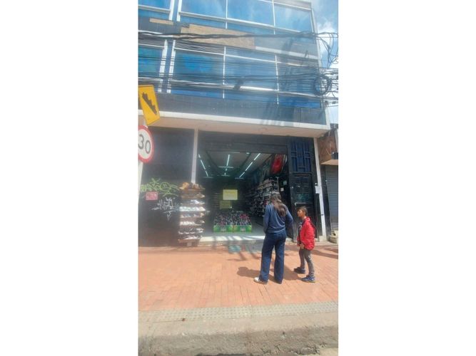 Casa de 5 alcobas en venta en El Portal De Las Americas, Bogotá, 576 m² · foto 2 de 11