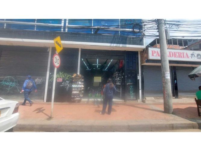 Casa de 5 alcobas en venta en El Portal De Las Americas, Bogotá, 576 m² · foto 3 de 11